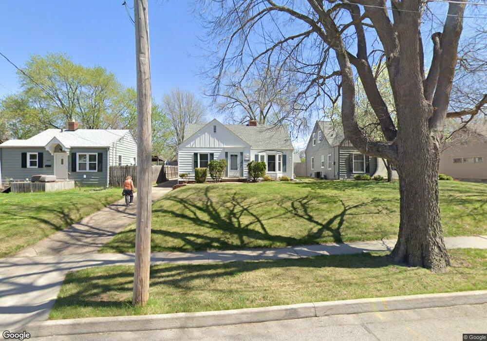 1621 47th St, Des Moines, IA 50310 - photo 1
