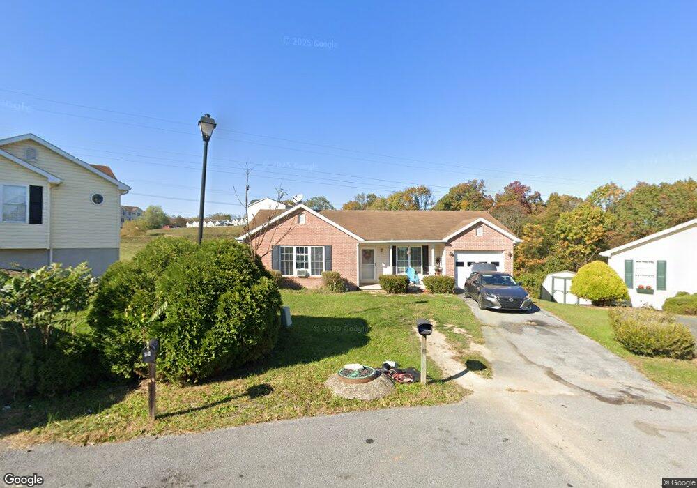 88 Planet Ct, Martinsburg, WV 25404 - photo 1