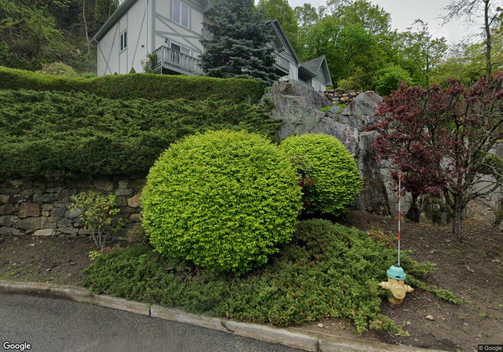 10 Hillcrest Ave, Pleasantville, NY 10570 - photo 1