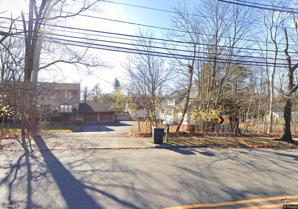 1330 Ratzer Rd, Wayne, NJ 07470 - photo 1