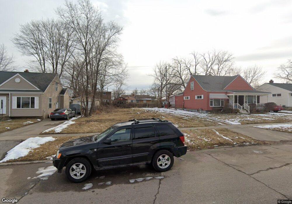 3317 Comanche Ave, Flint, MI 48507 - photo 1