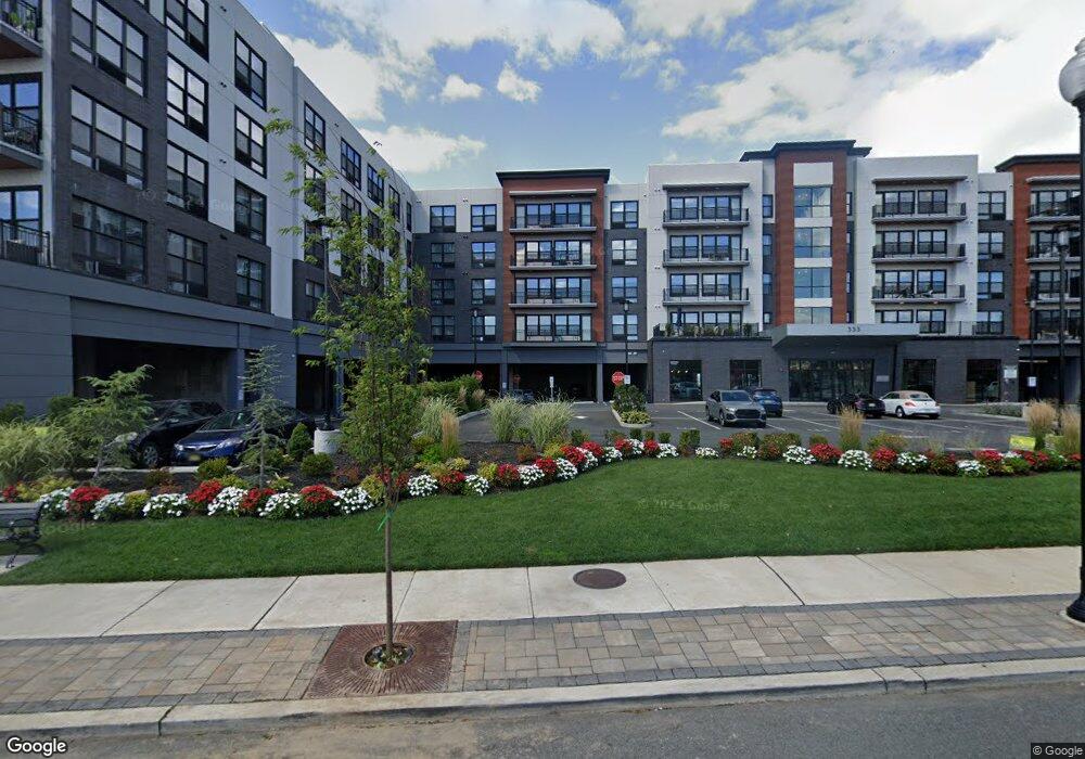 333 Bergen Blvd unit 422, Fairview, NJ 07022 - photo 1