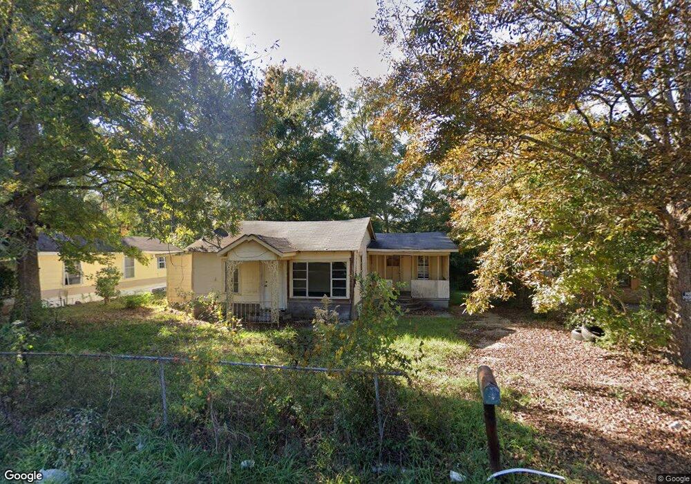 924 12th St, McComb, MS 39648 - photo 1