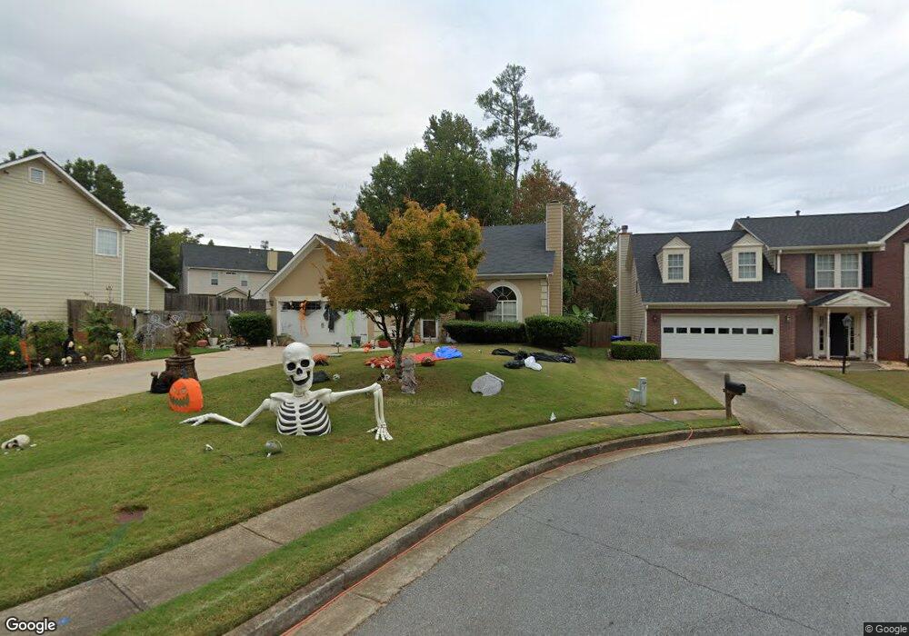 2727 Manor Glen Ln, Suwanee, GA 30024 - photo 1