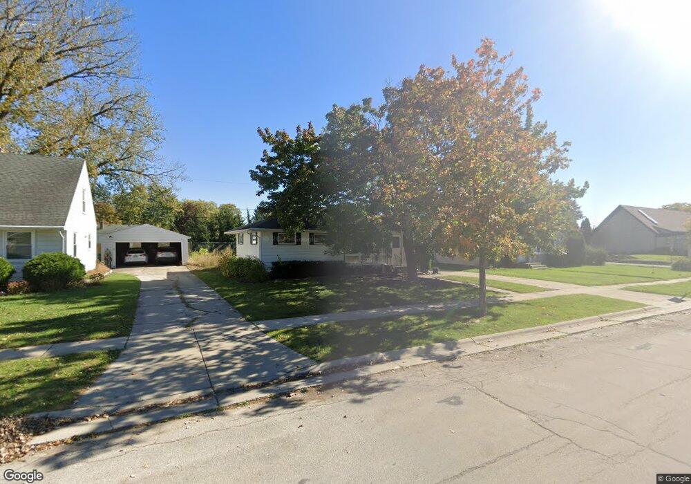 W167N8420 Theodore Ave, Menomonee Falls, WI 53051 - photo 1