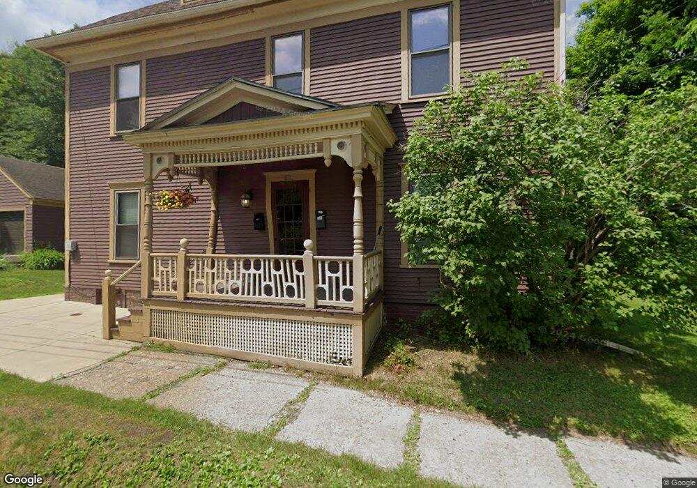 62 Washington Ave, Saint Johnsbury, VT 05819 - photo 1