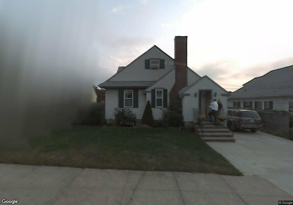 16 Sterling St, Pawtucket, RI 02860 - photo 1