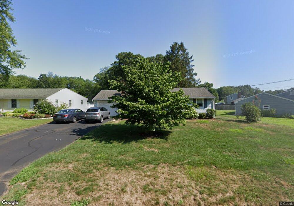 8 Garry Rd, Windsor Locks, CT 06096 - photo 1