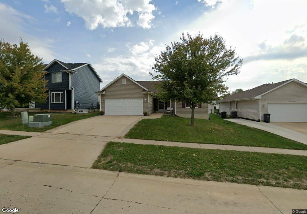 2027 25th St SW, Cedar Rapids, IA 52404 - photo 1