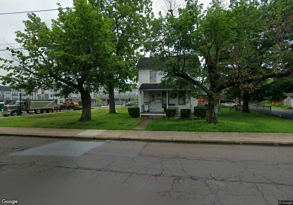 129 E Walnut St, Perkasie, PA 18944 - photo 1