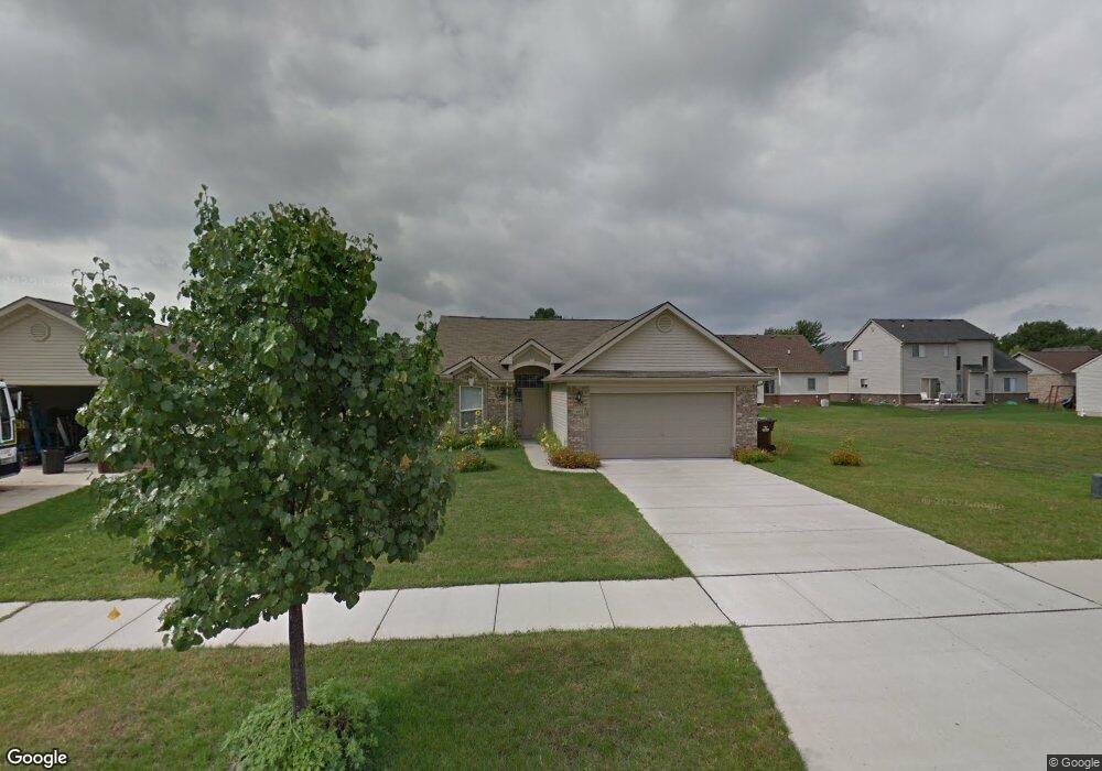 12315 Hannah Ln, Carleton, MI 48117 - photo 1