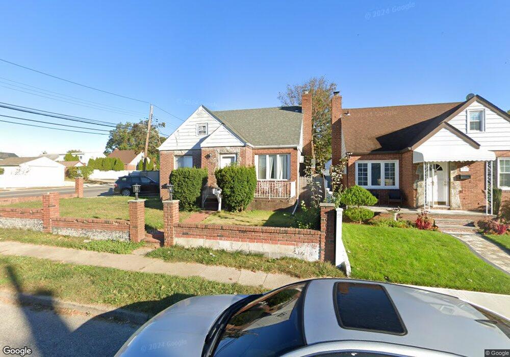 1098 Esther St, Franklin Square, NY 11010 - photo 1