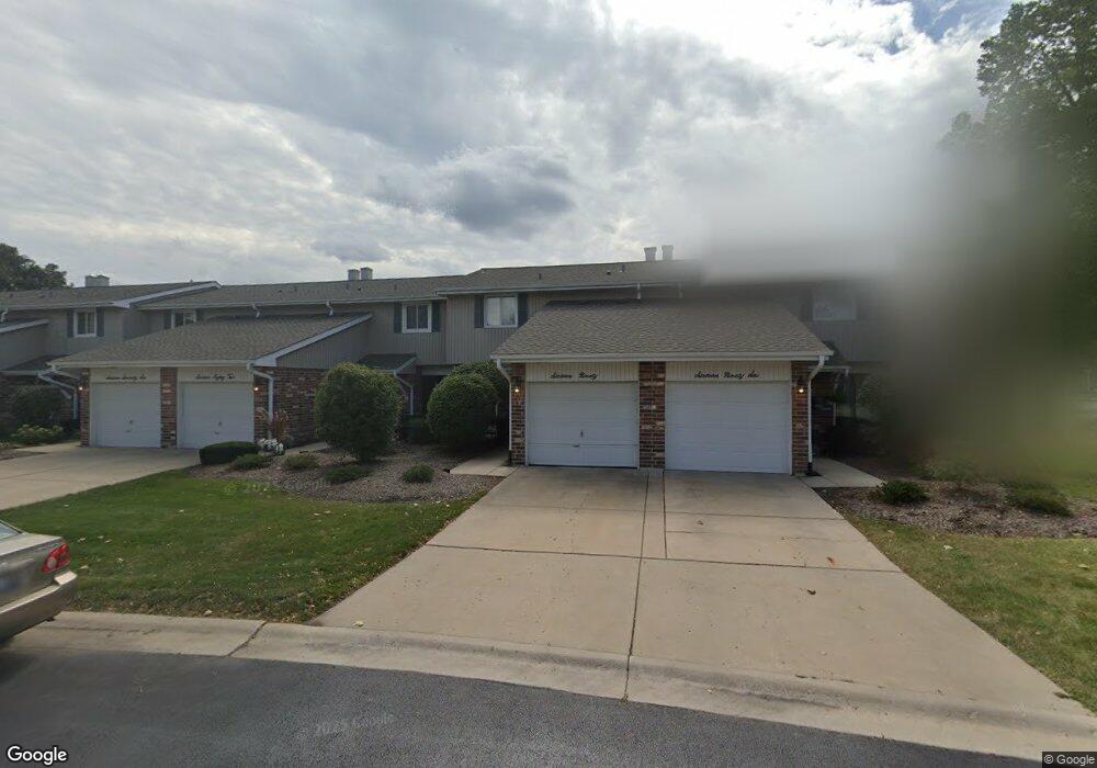 1690 Darwin Ct unit D, Wheaton, IL 60189 - photo 1