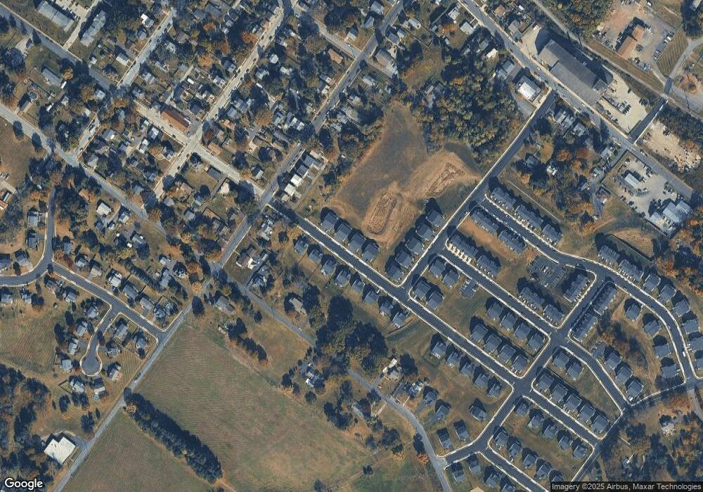 413 S Cedar St, Spring City, PA 19475 - photo 1