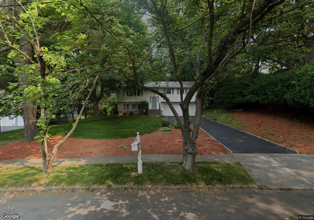 118 Carroll Rd, Fairfield, CT 06824 - photo 1