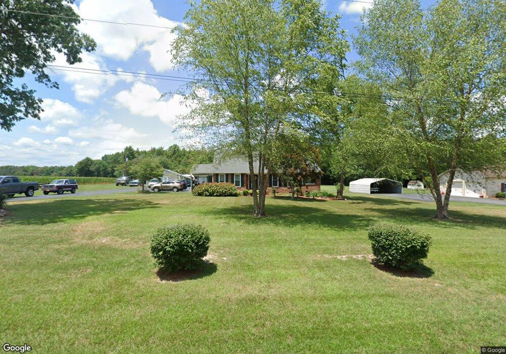 10600 Centennial Rd, Disputanta, VA 23842 - photo 1