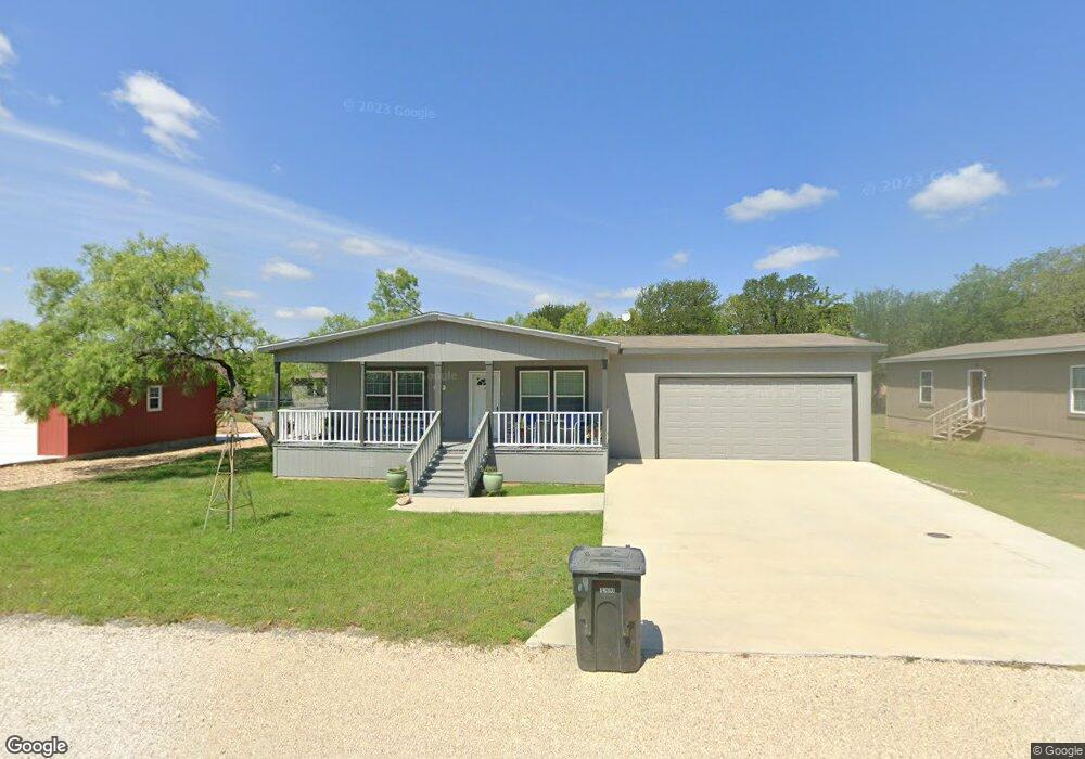 206 Shannon Dr, Fredericksburg, TX 78624 - photo 1