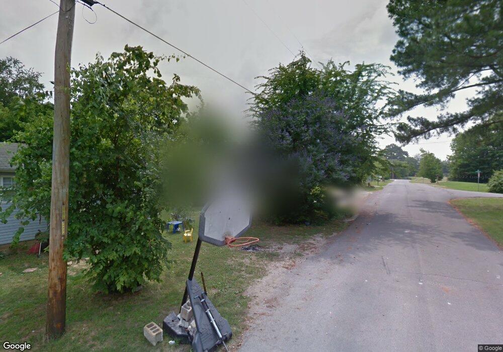 200 Perry St, Linden, TN 37096 - photo 1