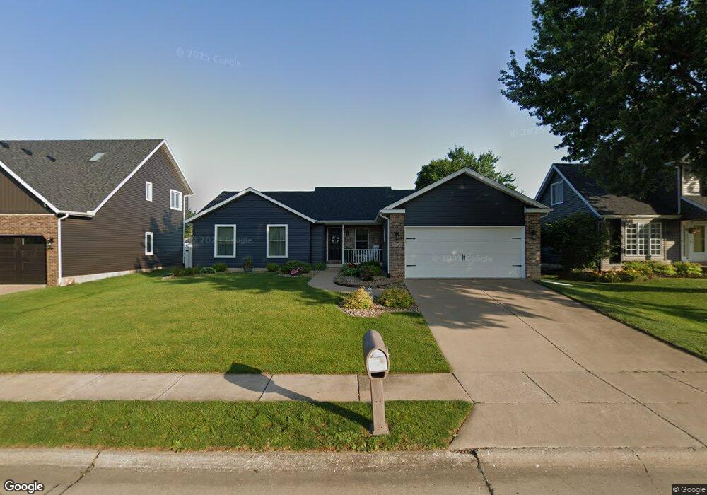 5120 Fillmore Ct, Davenport, IA 52806 - photo 1
