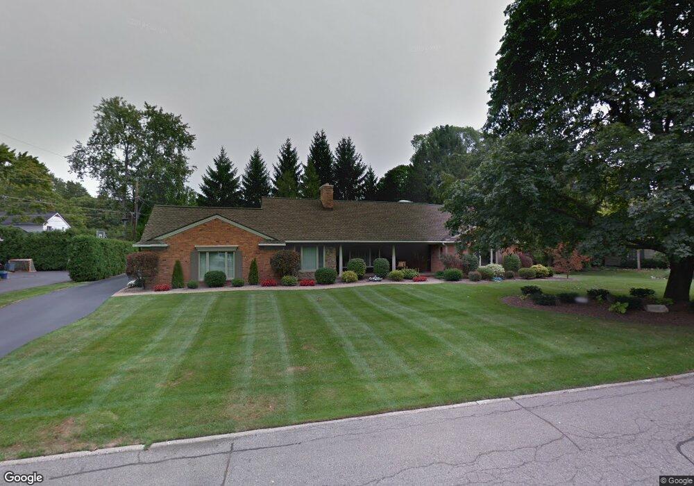 1253 Twin Maples Ln, Bloomfield Hills, MI 48301 - photo 1