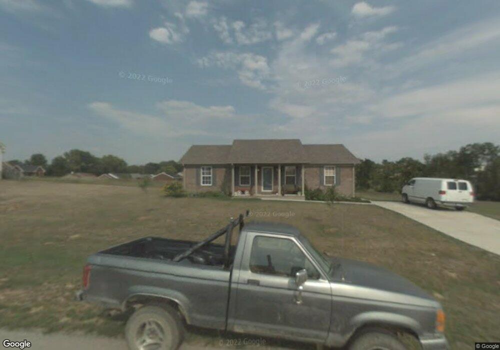 103 Shawnee Ct, Bloomfield, KY 40008 - photo 1