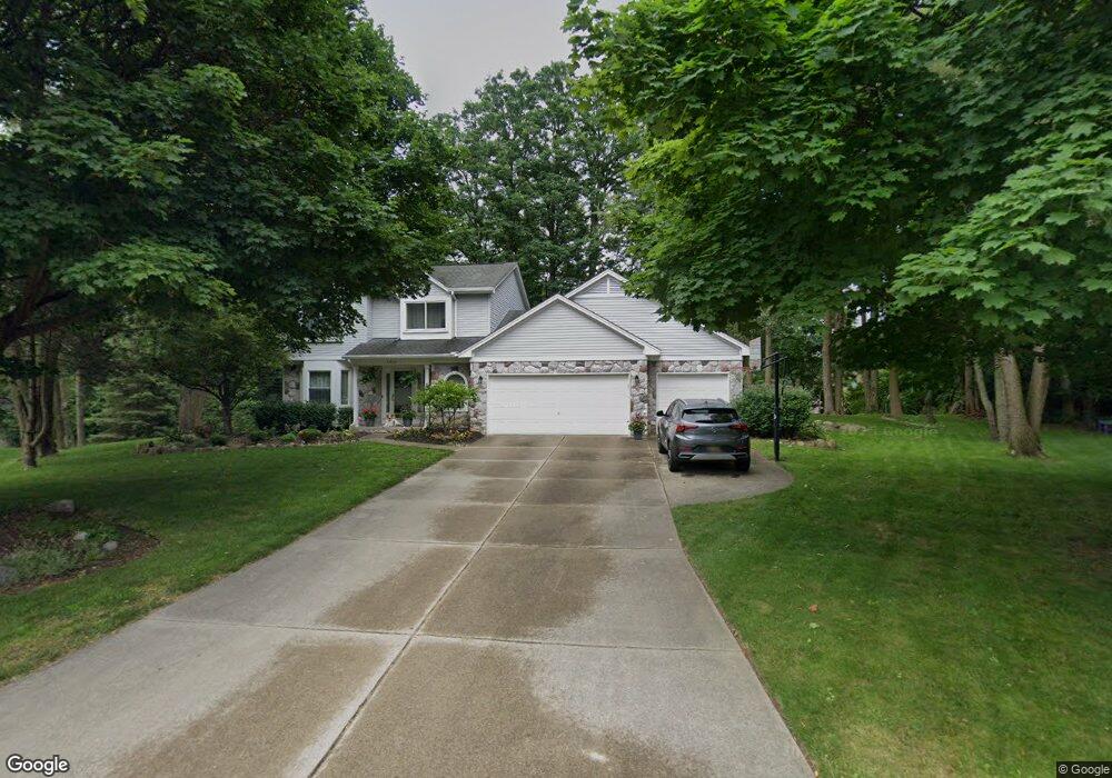 2565 Canal St, West Bloomfield, MI 48324 - photo 1