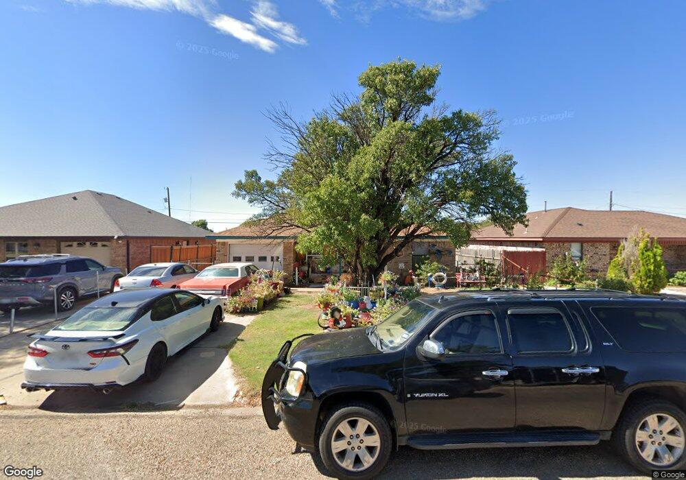 617 Oak Ave, Dumas, TX 79029 - photo 1