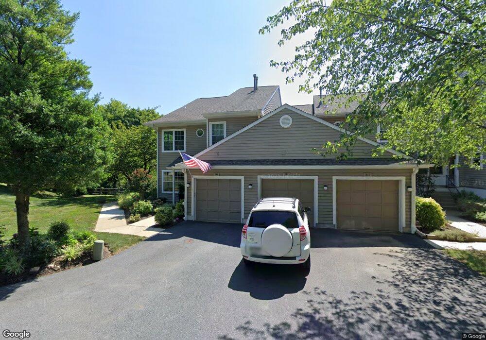 334 Danbury Ct unit 334, Glen Mills, PA 19342 - photo 1