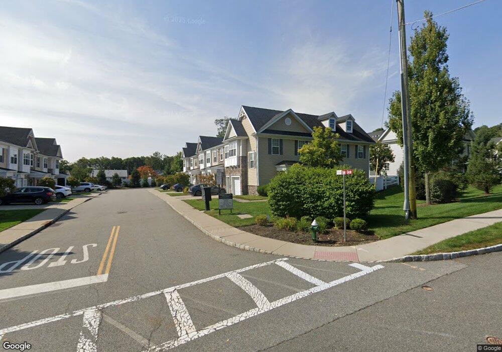 4 Bahr Cir unit 4, Verona, NJ 07044 - photo 1