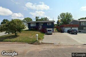 1005 S Courtland St, Chamberlain, SD 57325