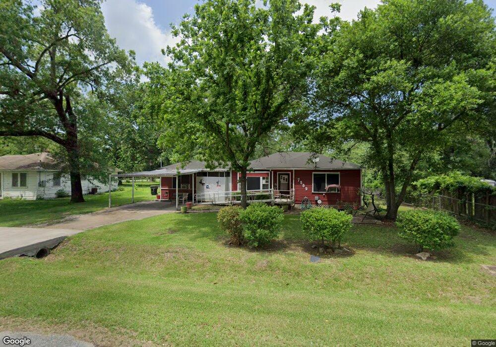 7509 S Finch Cir, Houston, TX 77028 - photo 1