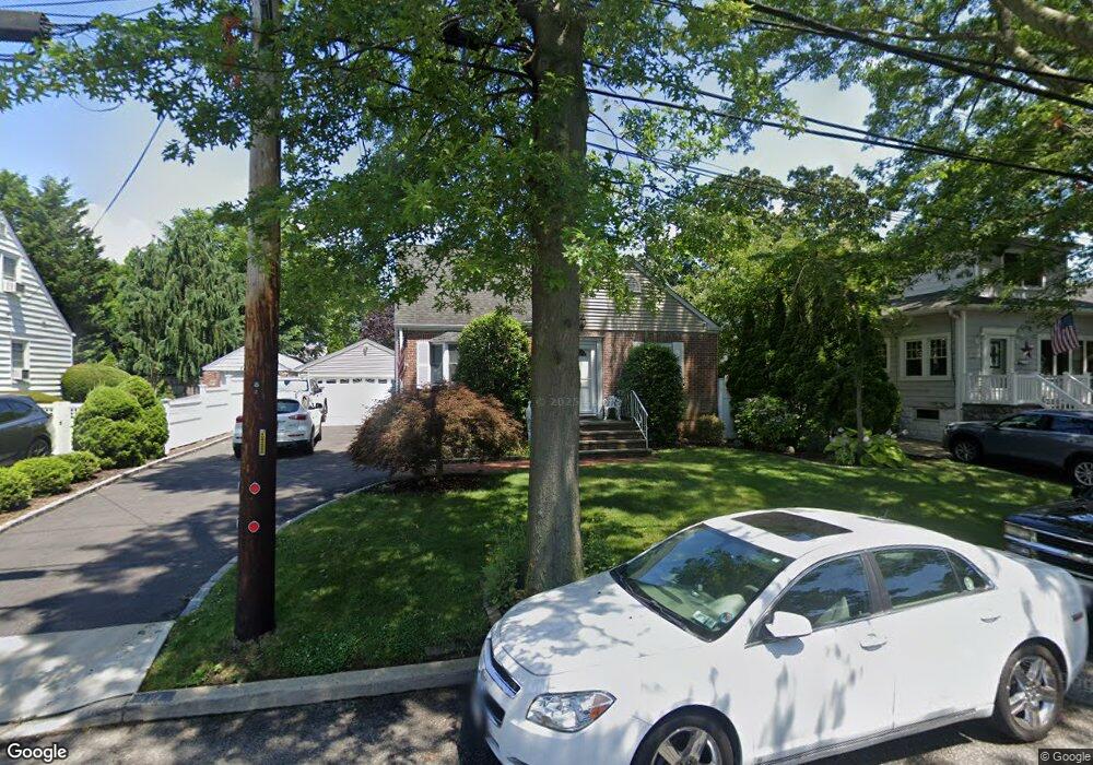 727 Briggs St, Bellmore, NY 11710 - photo 1