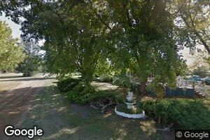 305 E 8th St, Woonsocket, SD 57385