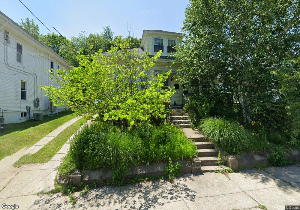 69 Wilcox Ave, Pawtucket, RI 02860 - photo 1