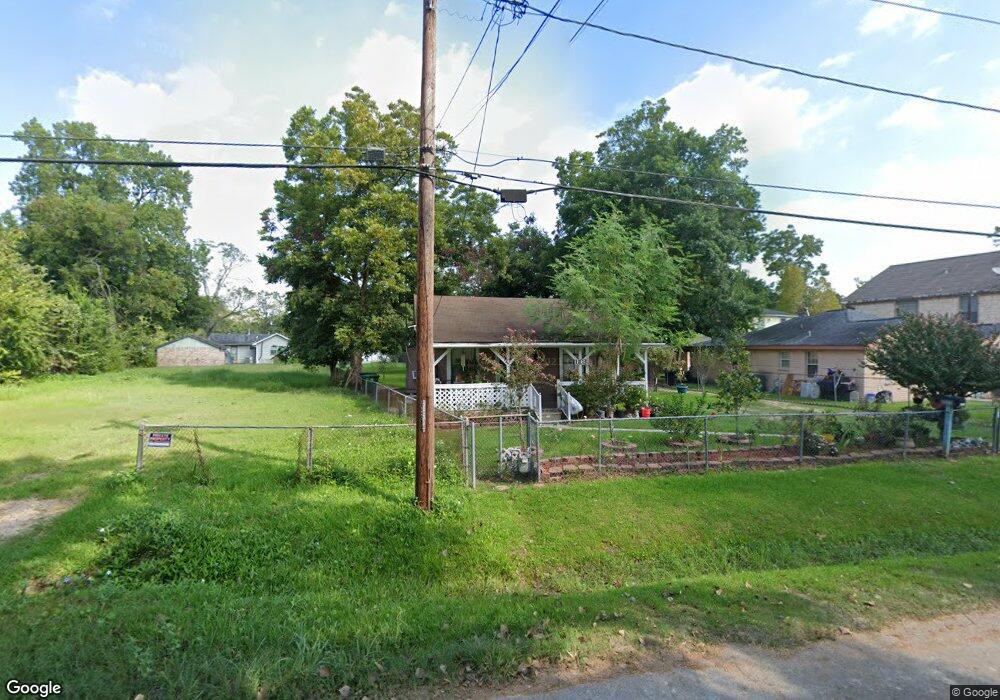 1103 Apache St, Houston, TX 77022 - photo 1