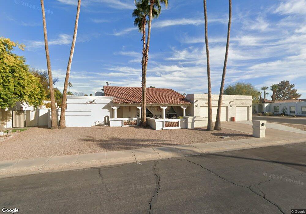 8429 S Kachina Dr, Tempe, AZ 85284 - photo 1