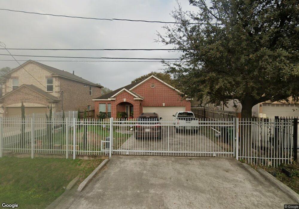 5754 Stuebner Airline Rd, Houston, TX 77091 - photo 1