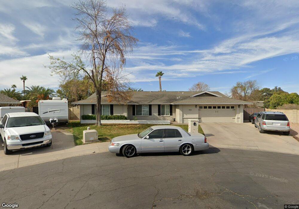 902 E Taro Ln, Phoenix, AZ 85024 - photo 1