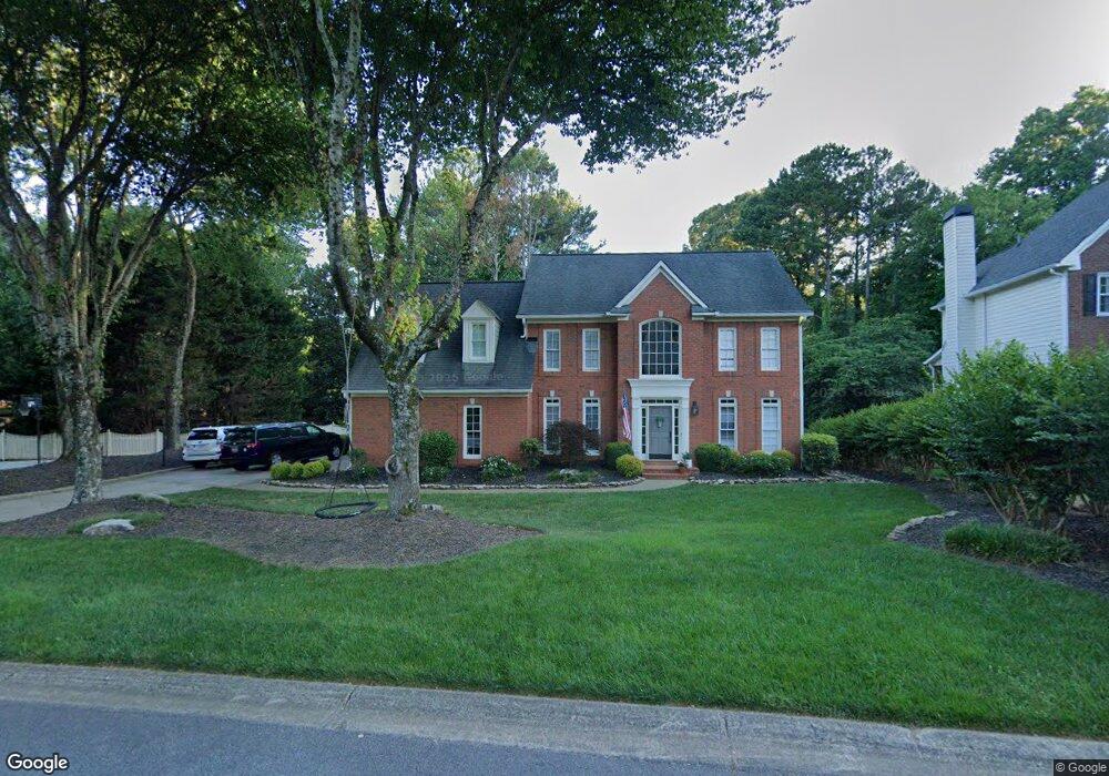 4561 Chatsworth Overlook NE, Roswell, GA 30075 - photo 1