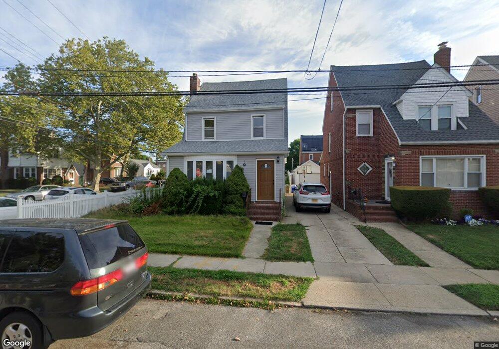 241-03 86th Rd, Jamaica, NY 11426 - photo 1