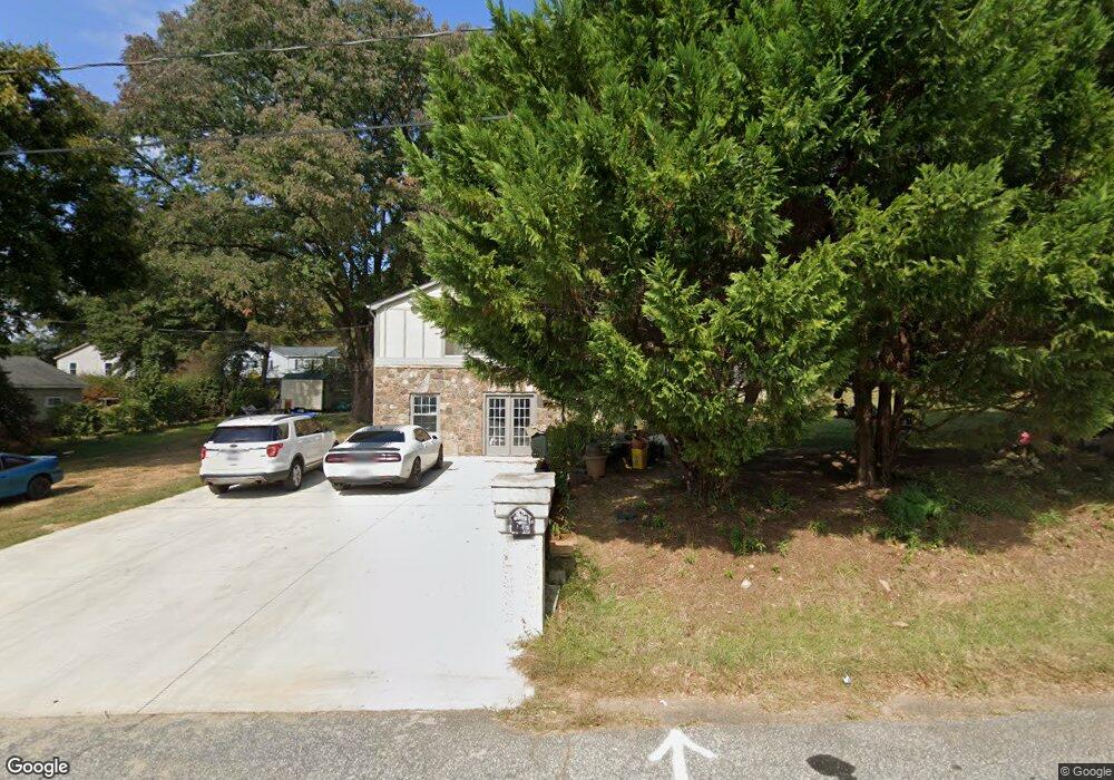 704 Tyre B Mauldin St, Walhalla, SC 29691 - photo 1