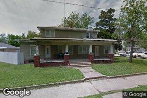 219 N 8th St, Neodesha, KS 66757