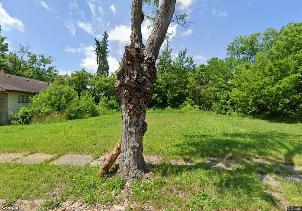 2022 Crocker Ave, Flint, MI 48503 - photo 1