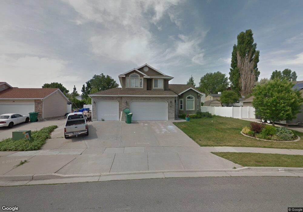22 W 2450 N, Layton, UT 84041 - photo 1