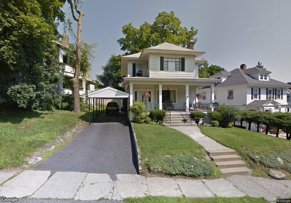 8 Chamberlain Pkwy, Worcester, MA 01602 - photo 1