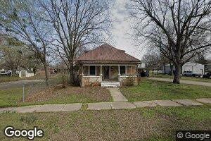 515 S Pine St, Nowata, OK 74048