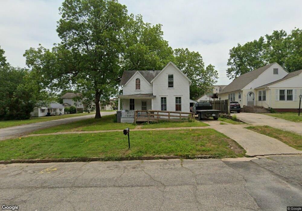 1400 Washington Ave, Parsons, KS 67357 - photo 1