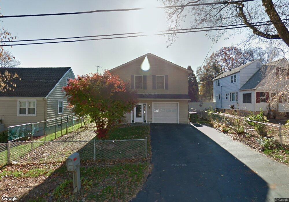 215 Sylvan St, Bridgeport, CT 06606 - photo 1