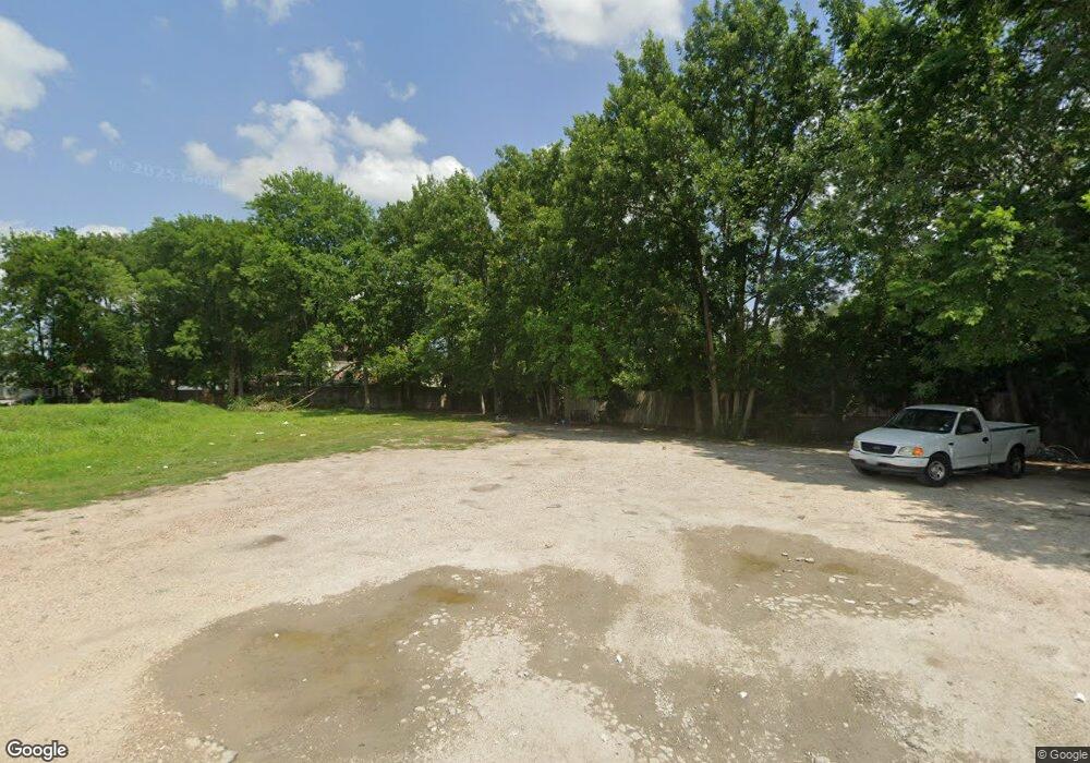 10140 Jensen Dr, Houston, TX 77093 - photo 1