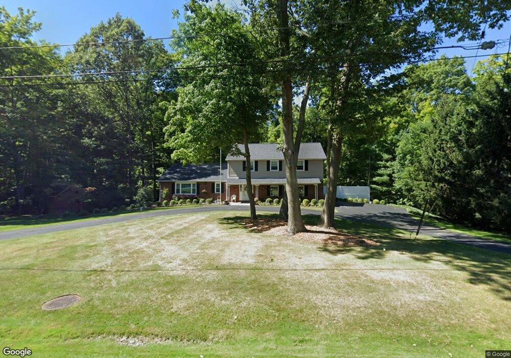 11382 Willow Hill Dr, Chesterland, OH 44026 - photo 1